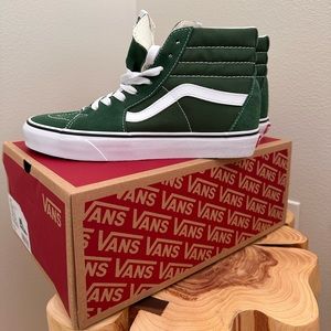 Sk8-Hi Vans Women’s 8.5